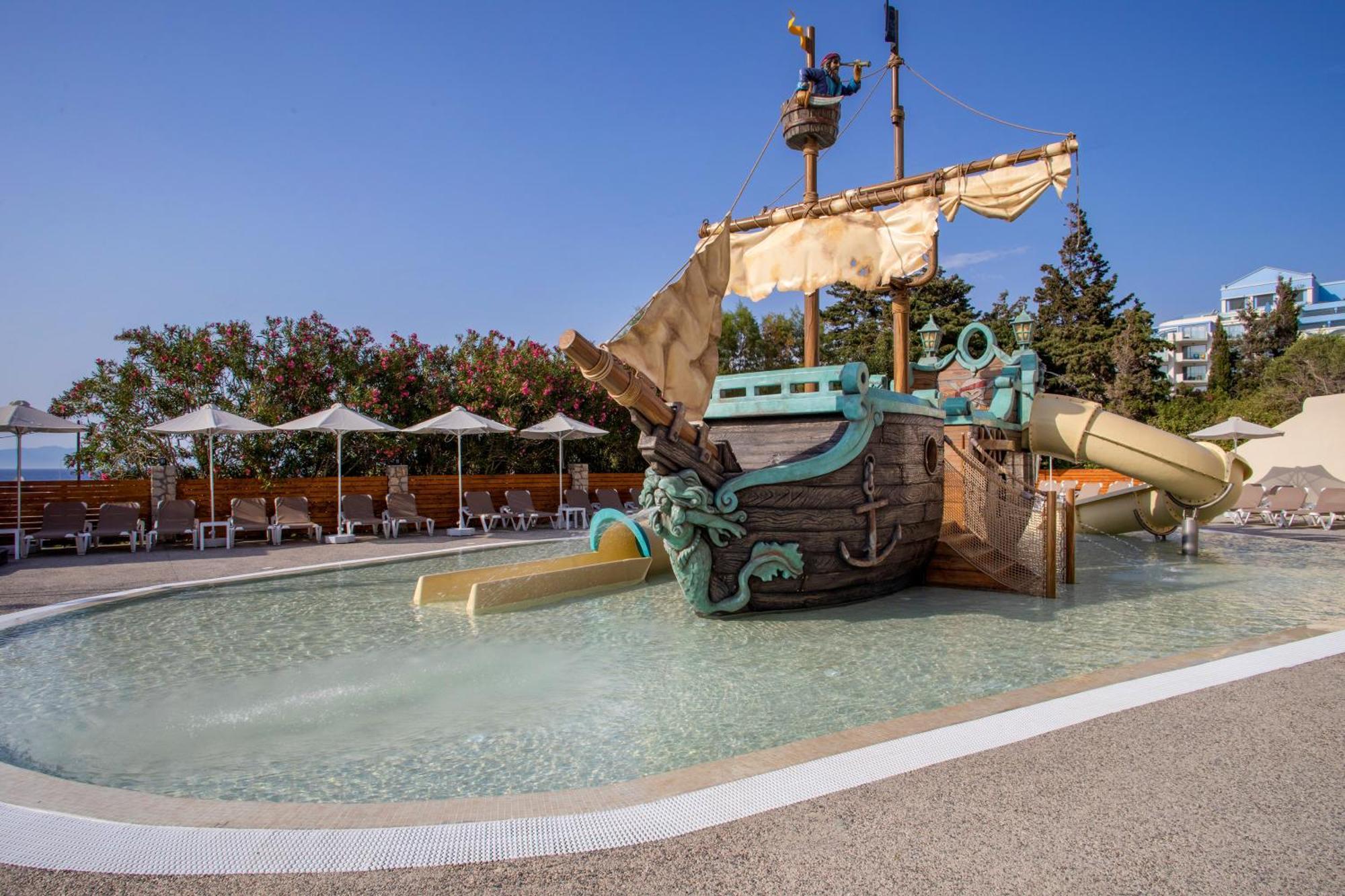 Resort Sol Cosmopolitan Rhodes 4*