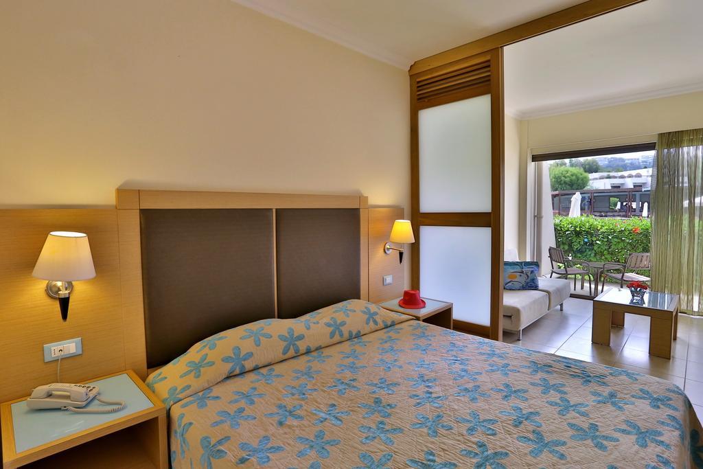 Sol Cosmopolitan Rhodes Semesteranläggning (resort) 4*